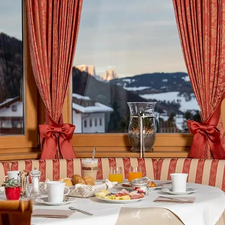 Hotel Garni Rosengarten 3*