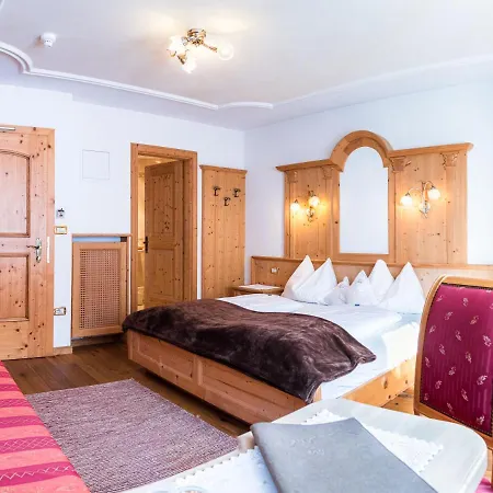 Garni Rosengarten Hotel