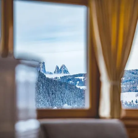 Garni Rosengarten Hotel 3*