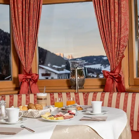 Garni Rosengarten Hotel Wolkenstein in Gröden