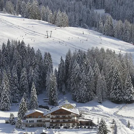 Garni Rosengarten Hotel 3*